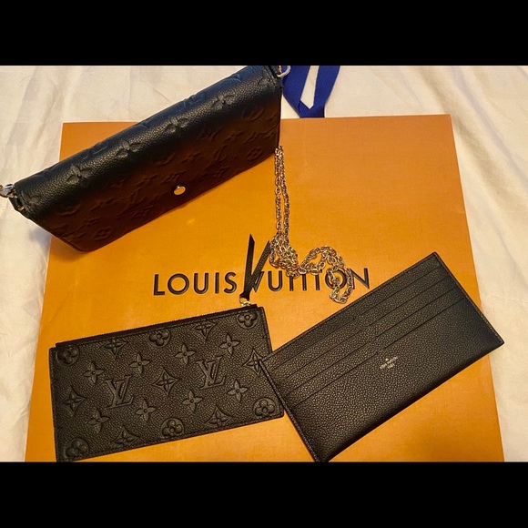 COPY - Authentic Louis Vuitton Felicia Pochette - Picture 4 of 7
